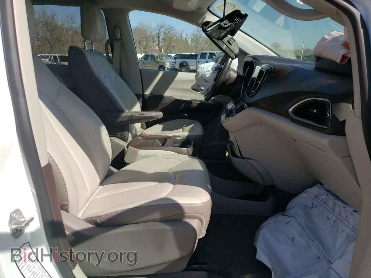 2017 CHRYSLER PACIFICA - VIN: 2C4RC1BG1HR741290 - Photo 5