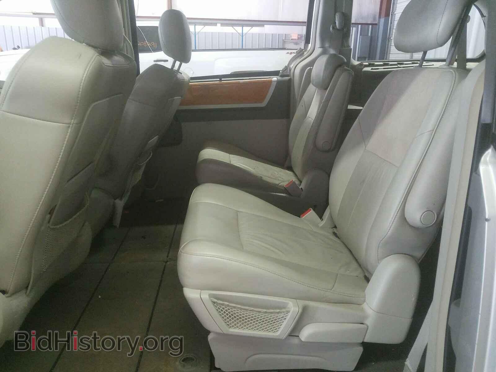 2008 CHRYSLER MINIVAN - VIN: 2A8HR64X38R751218 - Фото 6