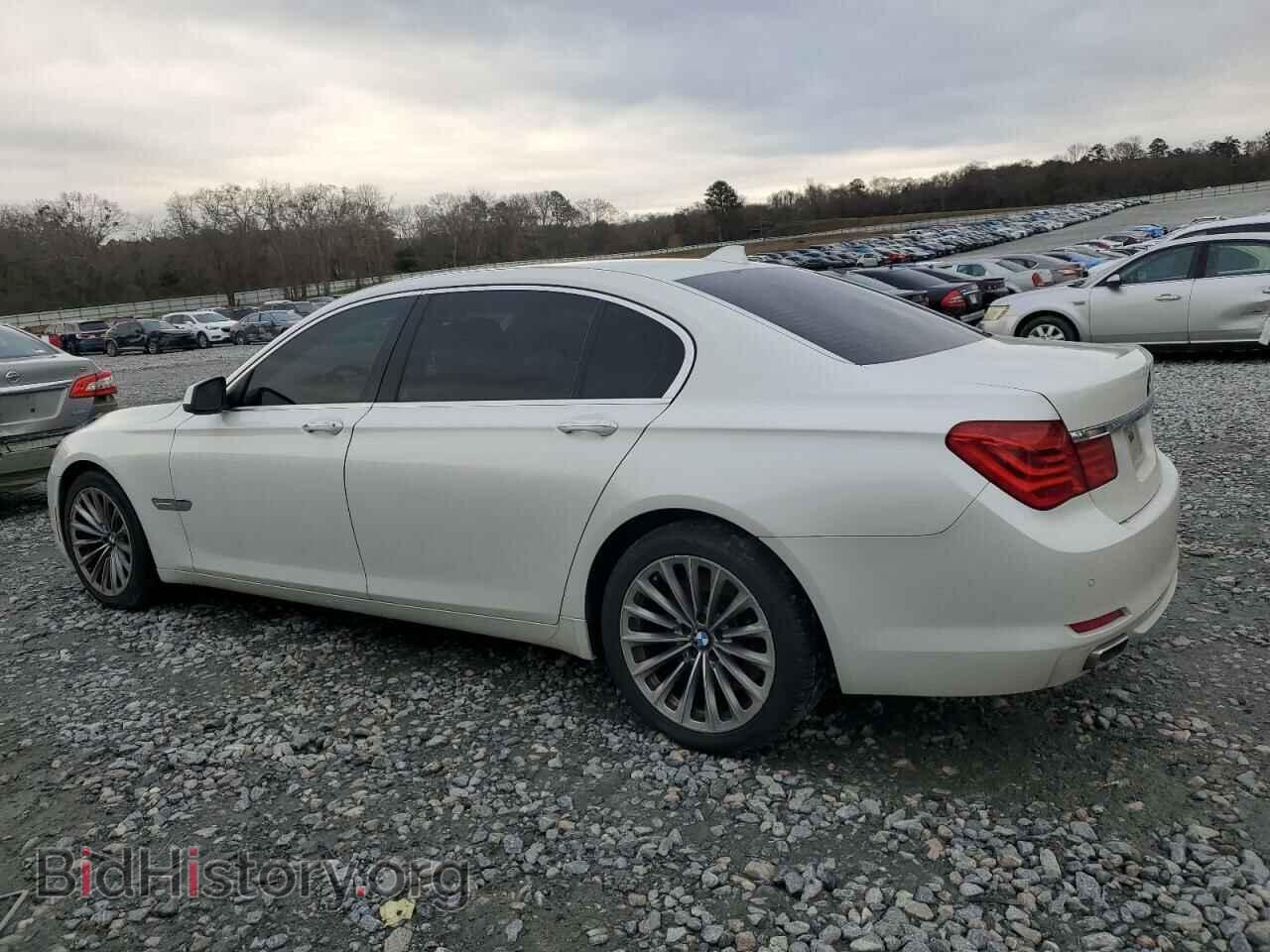 2011 BMW 7 SERIES - VIN: WBAKB8C54BCY65948 - Фото 2