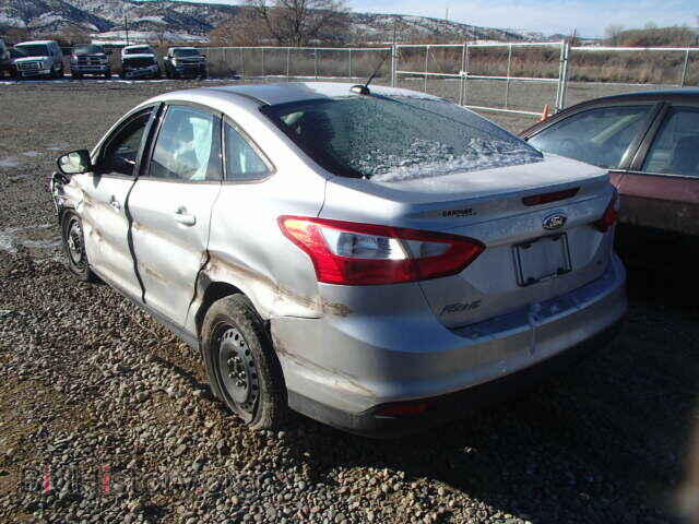 2012 FORD FOCUS - VIN: 1FAHP3F28CL184704 - Фото 3