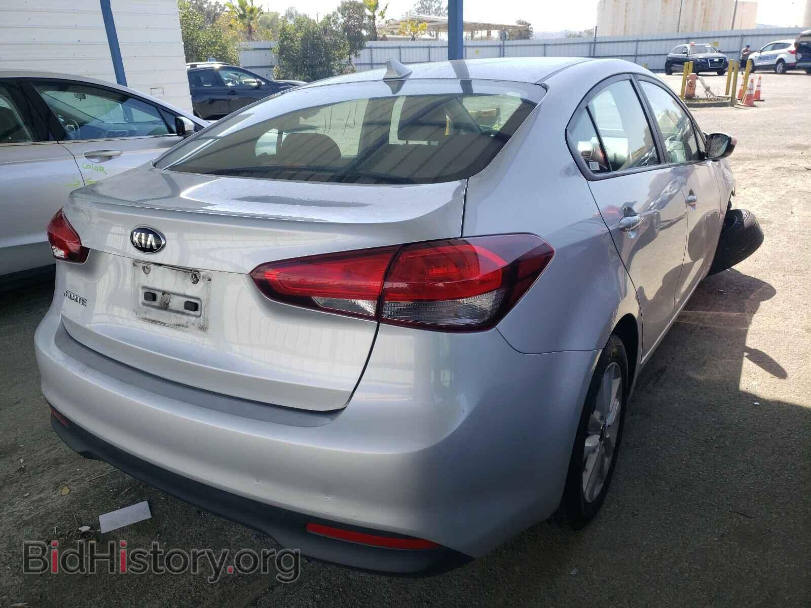 2017 KIA FORTE - VIN: 3KPFL4A72HE021360 - Фото 4