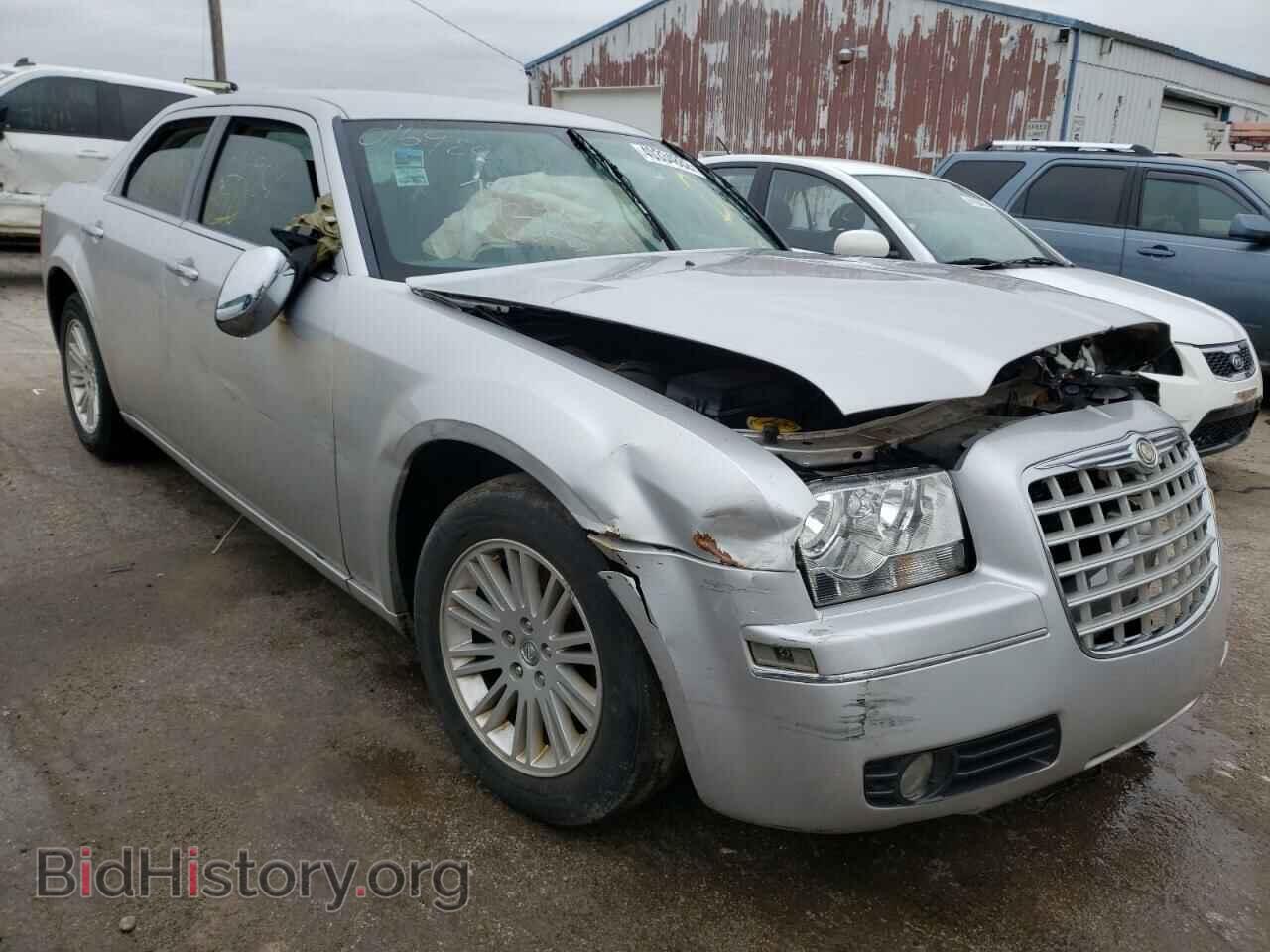 Photo 2C3CA4CD6AH297728 - CHRYSLER 300 2010