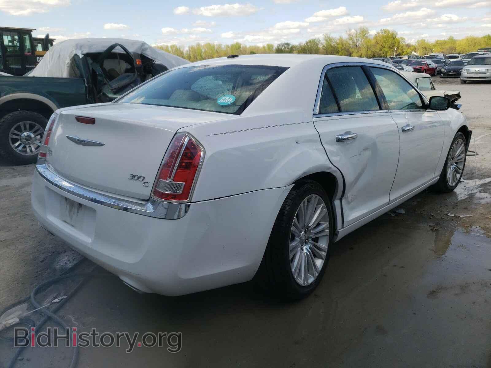 2011 CHRYSLER 300 - VIN: 2C3CA6CT4BH524581 - Photo 4