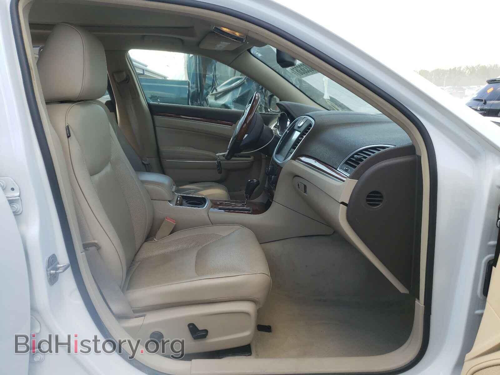 2011 CHRYSLER 300 - VIN: 2C3CA6CT4BH524581 - Photo 5