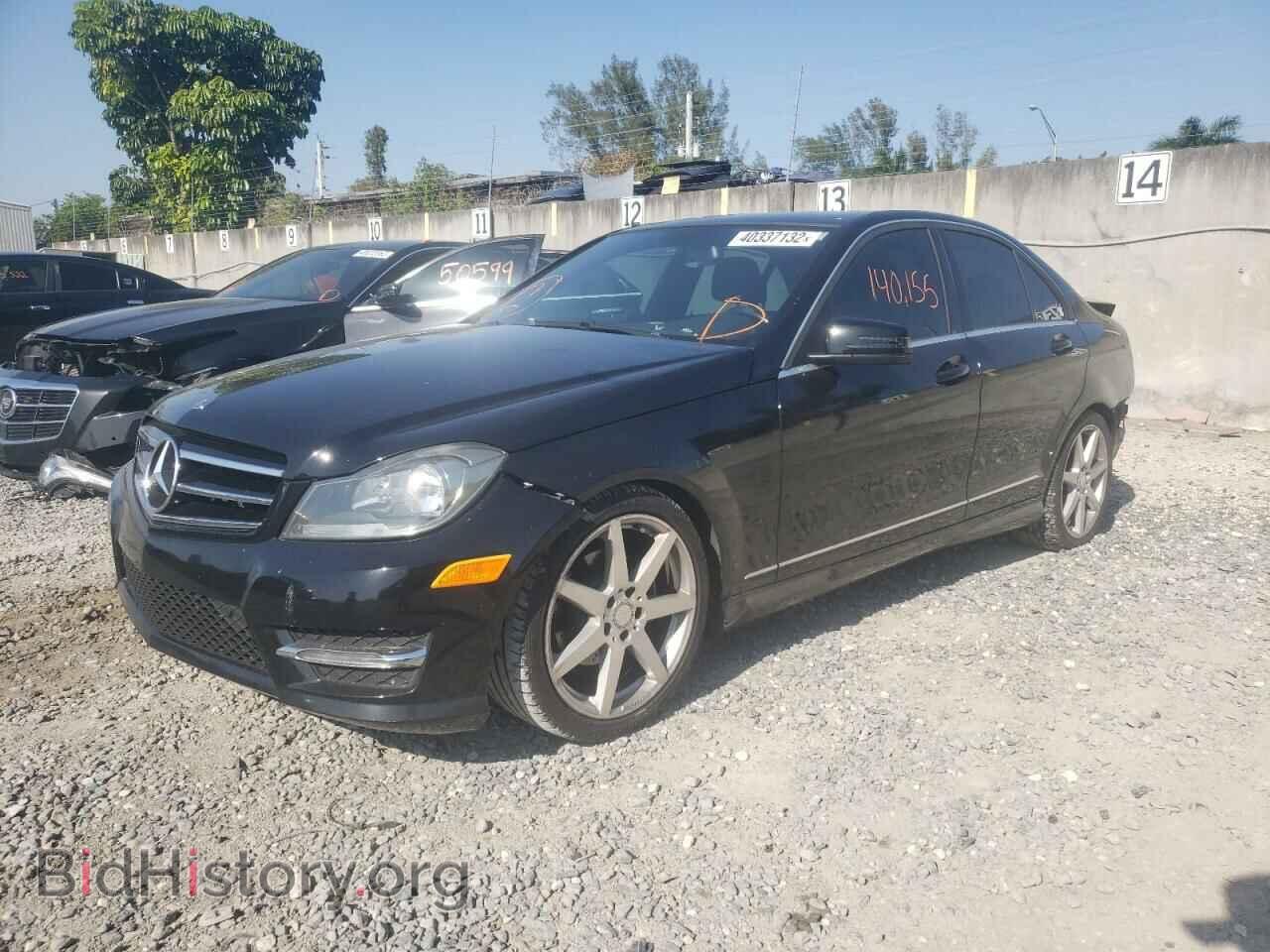 2014 MERCEDES-BENZ C-CLASS - VIN: WDDGF4HB2EA921363 - Фото 2