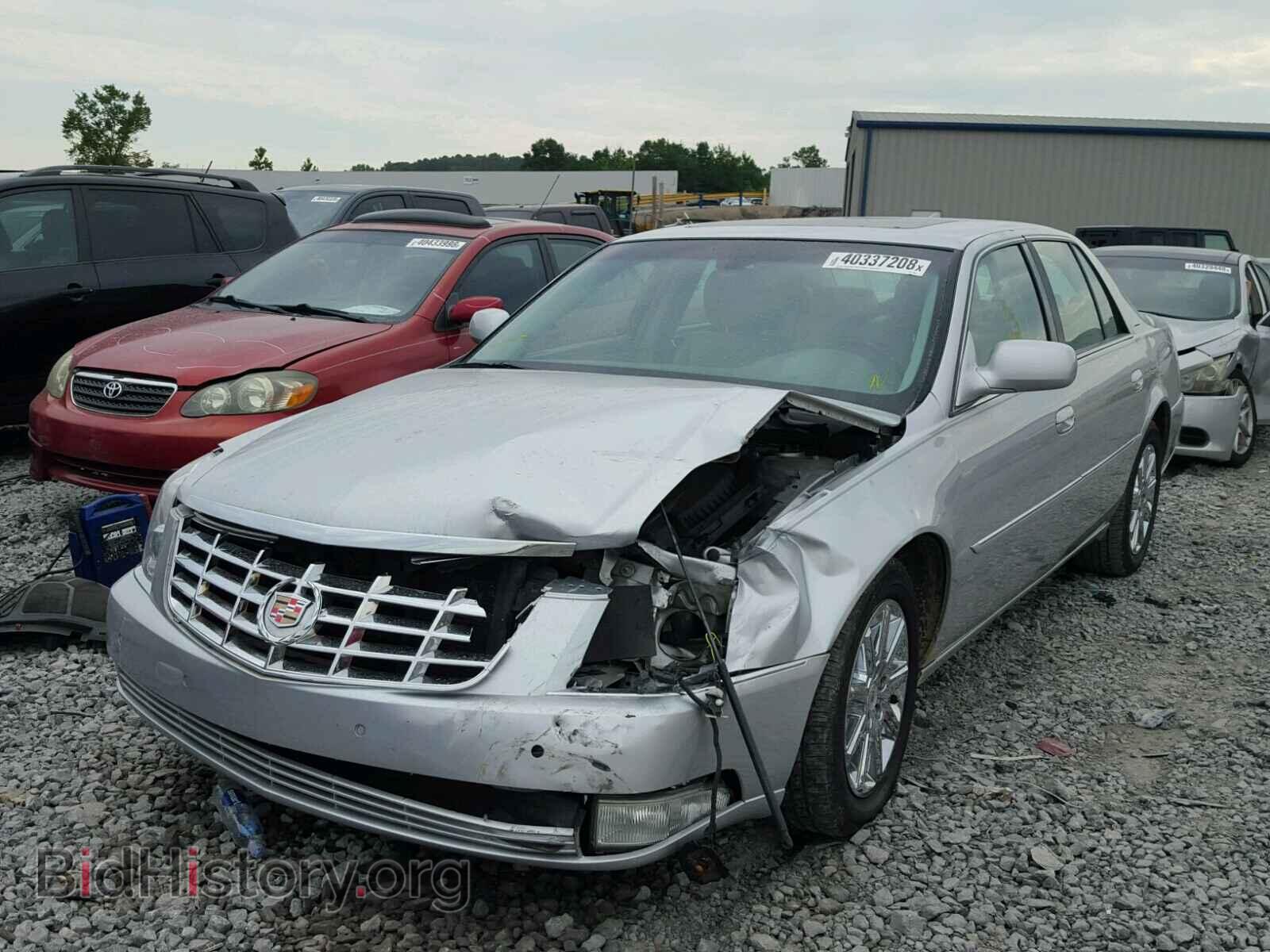 2011 CADILLAC DTS - VIN: 1G6KH5E61BU139144 - Фото 2
