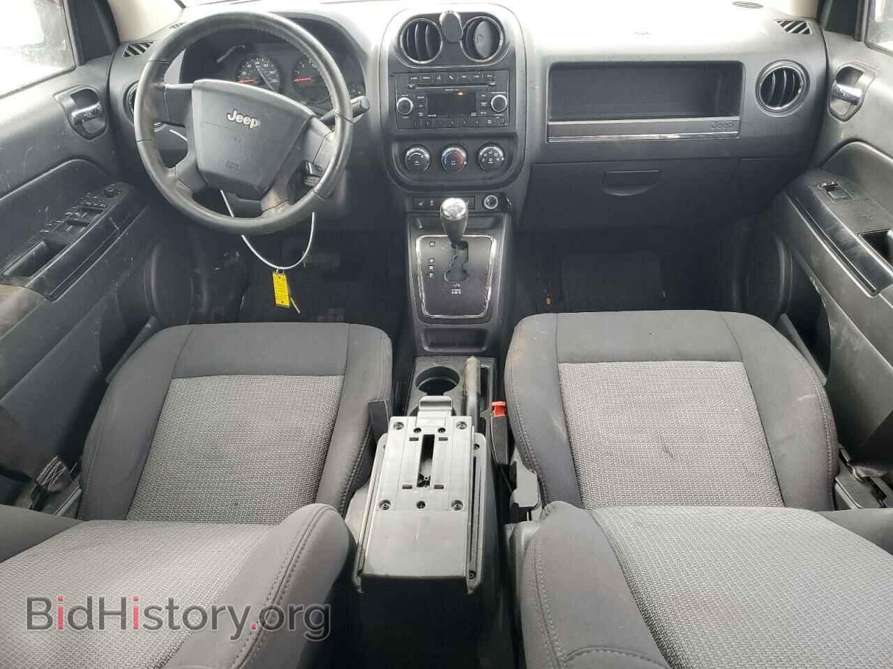 2010 JEEP COMPASS - VIN: 1J4NF1FB9AD620563 - Фото 8