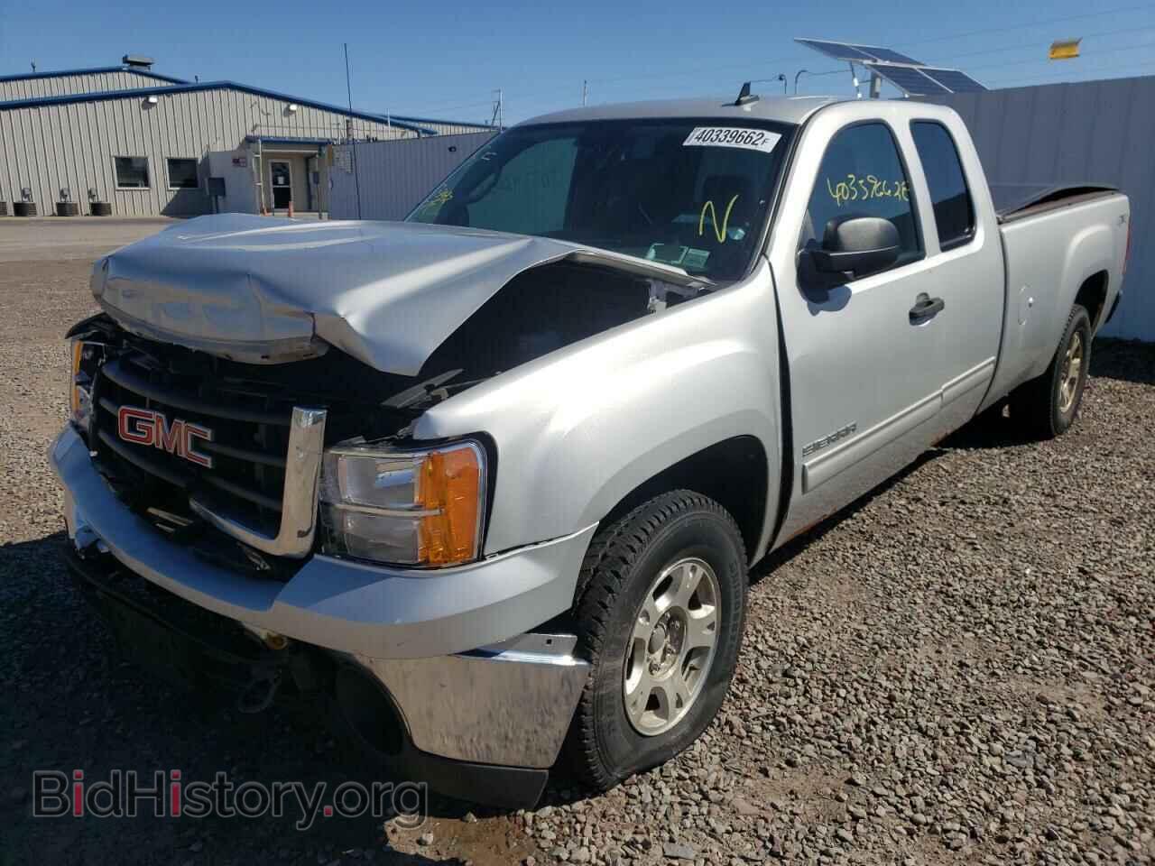 2010 GMC SIERRA - VIN: 1GTSKVE01AZ261417 - Фото 2