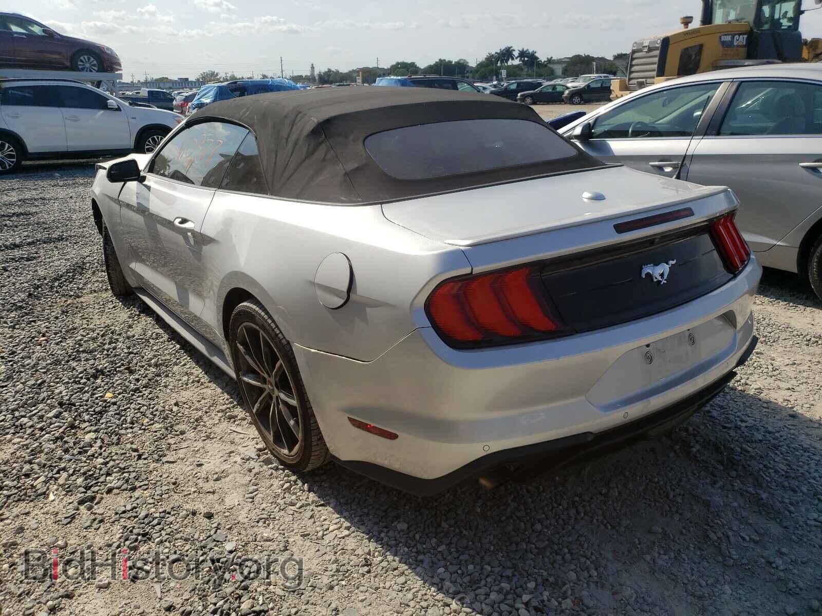 2018 FORD MUSTANG - VIN: 1FATP8UH0J5123945 - Фото 3