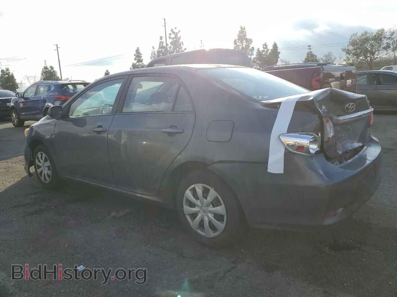 2011 TOYOTA COROLLA - VIN: 2T1BU4EE4BC561271 - Фото 2