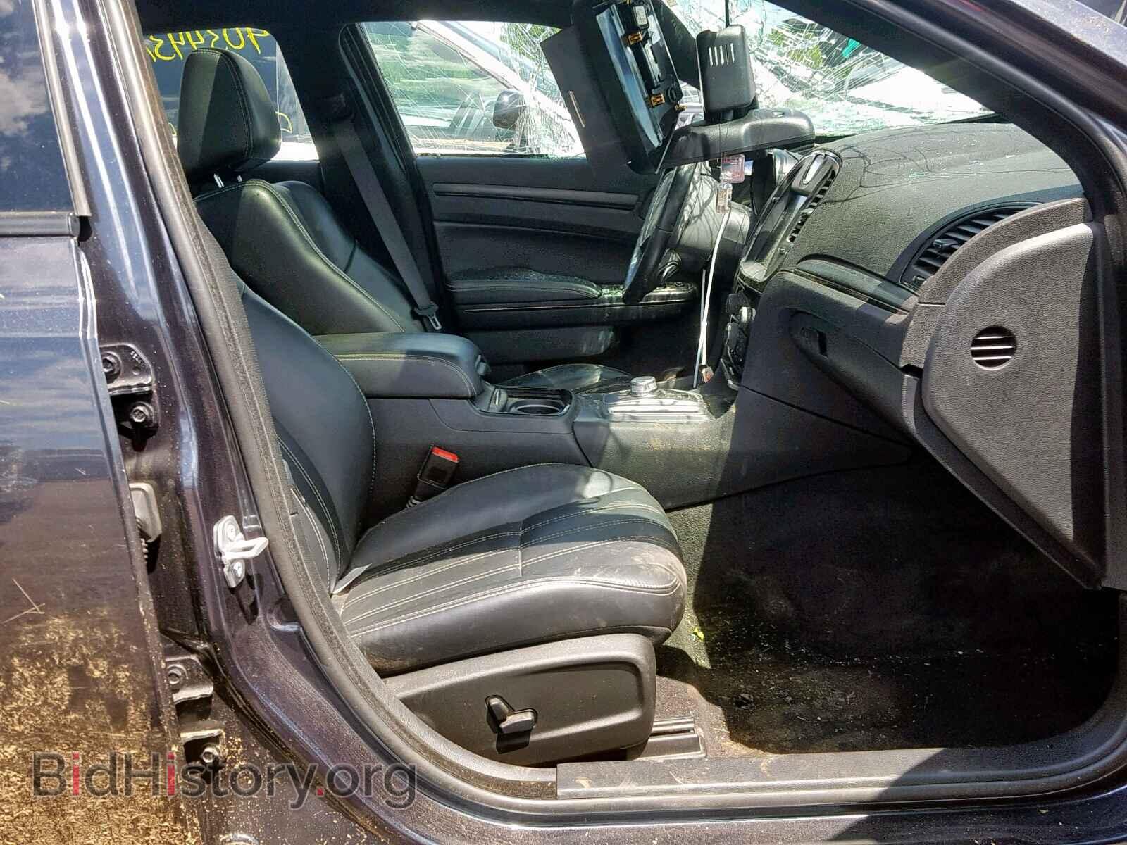 2016 CHRYSLER 300 - VIN: 2C3CCAGG7GH142689 - Photo 5