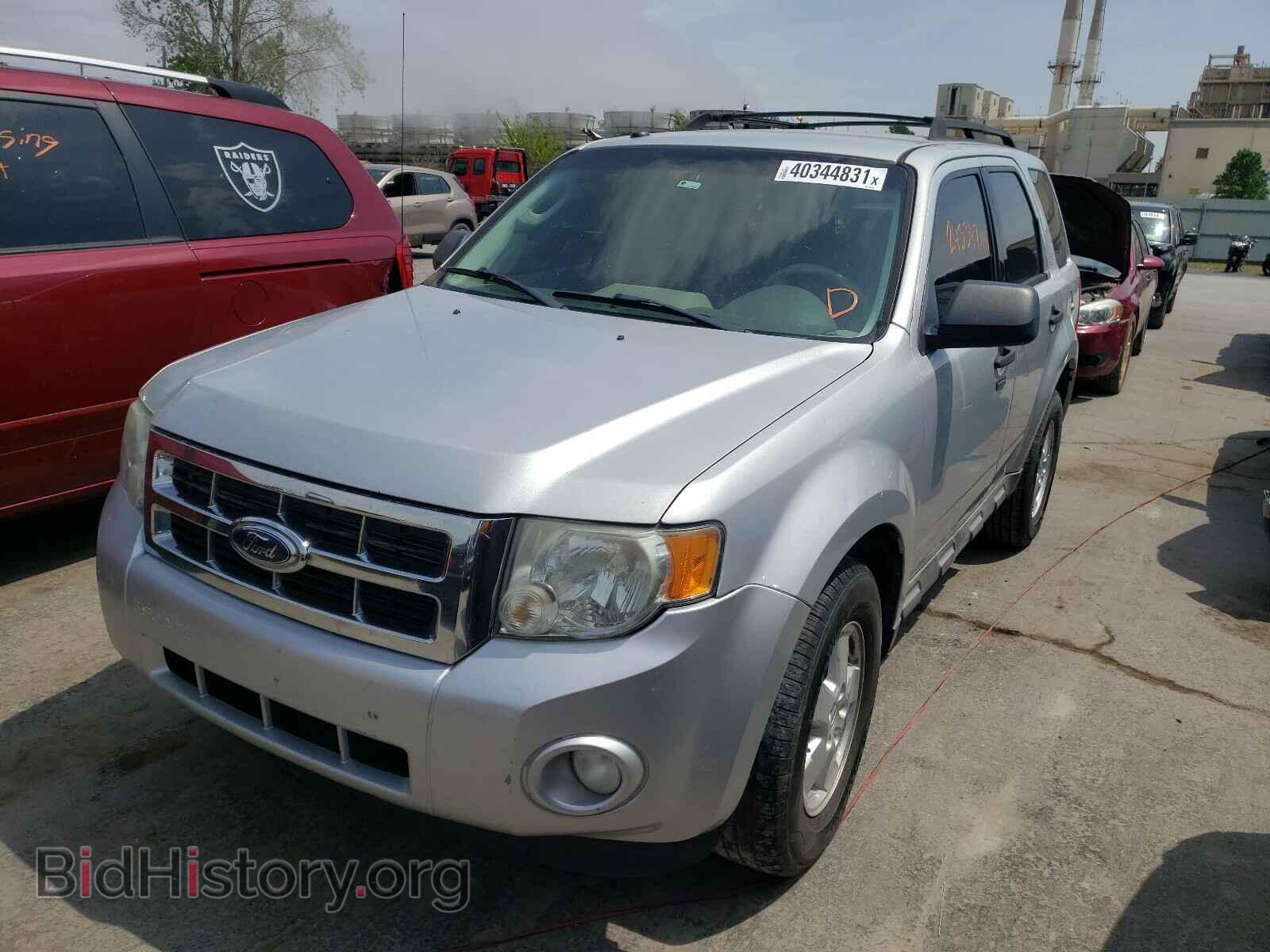 2009 FORD ESCAPE - VIN: 1FMCU03799KA99490 - Фото 2