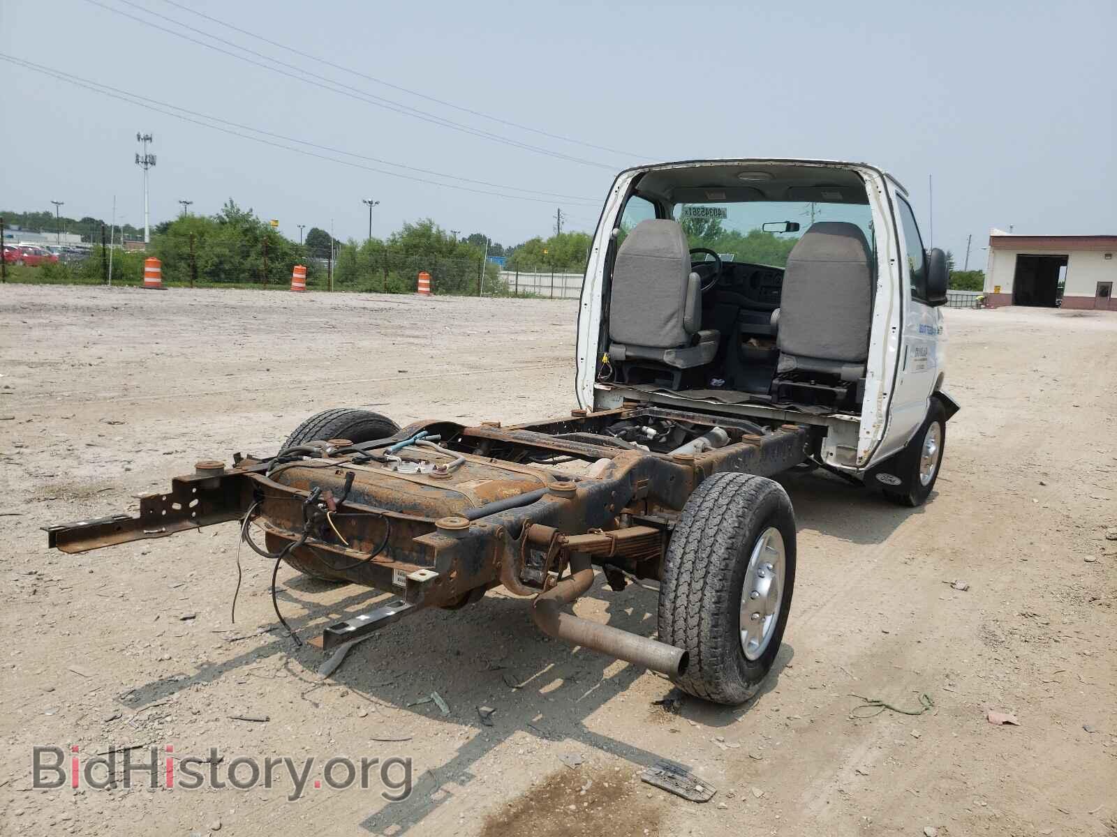 2008 FORD ECONOLINE - VIN: 1FDSE35L48DA05295 - Photo 4