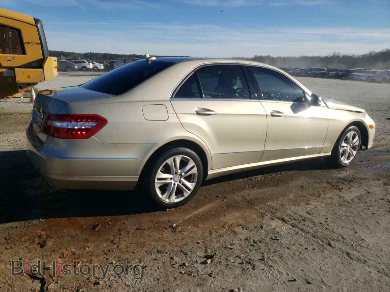 2011 MERCEDES-BENZ E-CLASS - VIN: WDDHF5GB2BA357236 - Фото 3