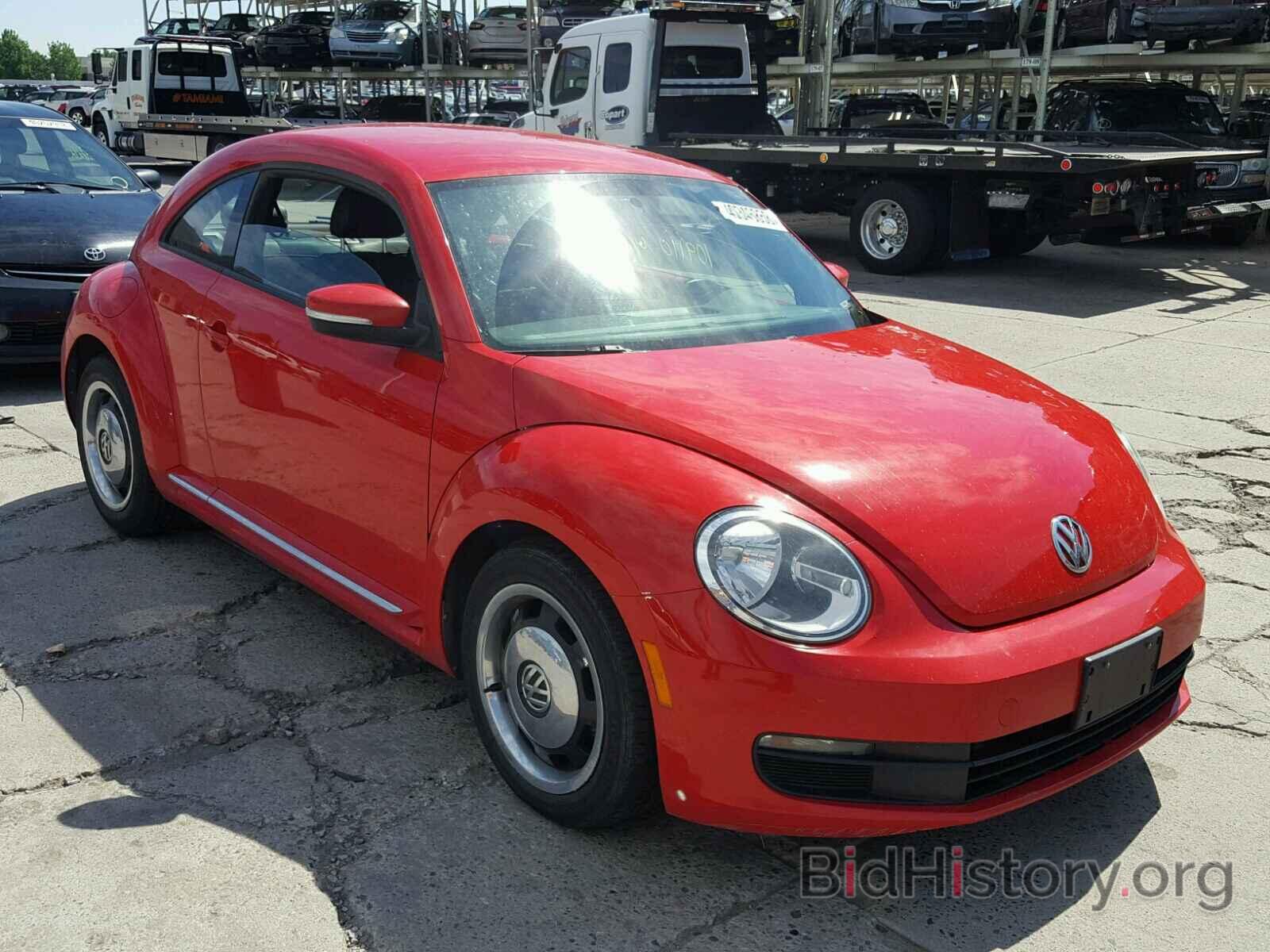 Photo 3VWHX7AT8DM612530 - VOLKSWAGEN BEETLE 2013