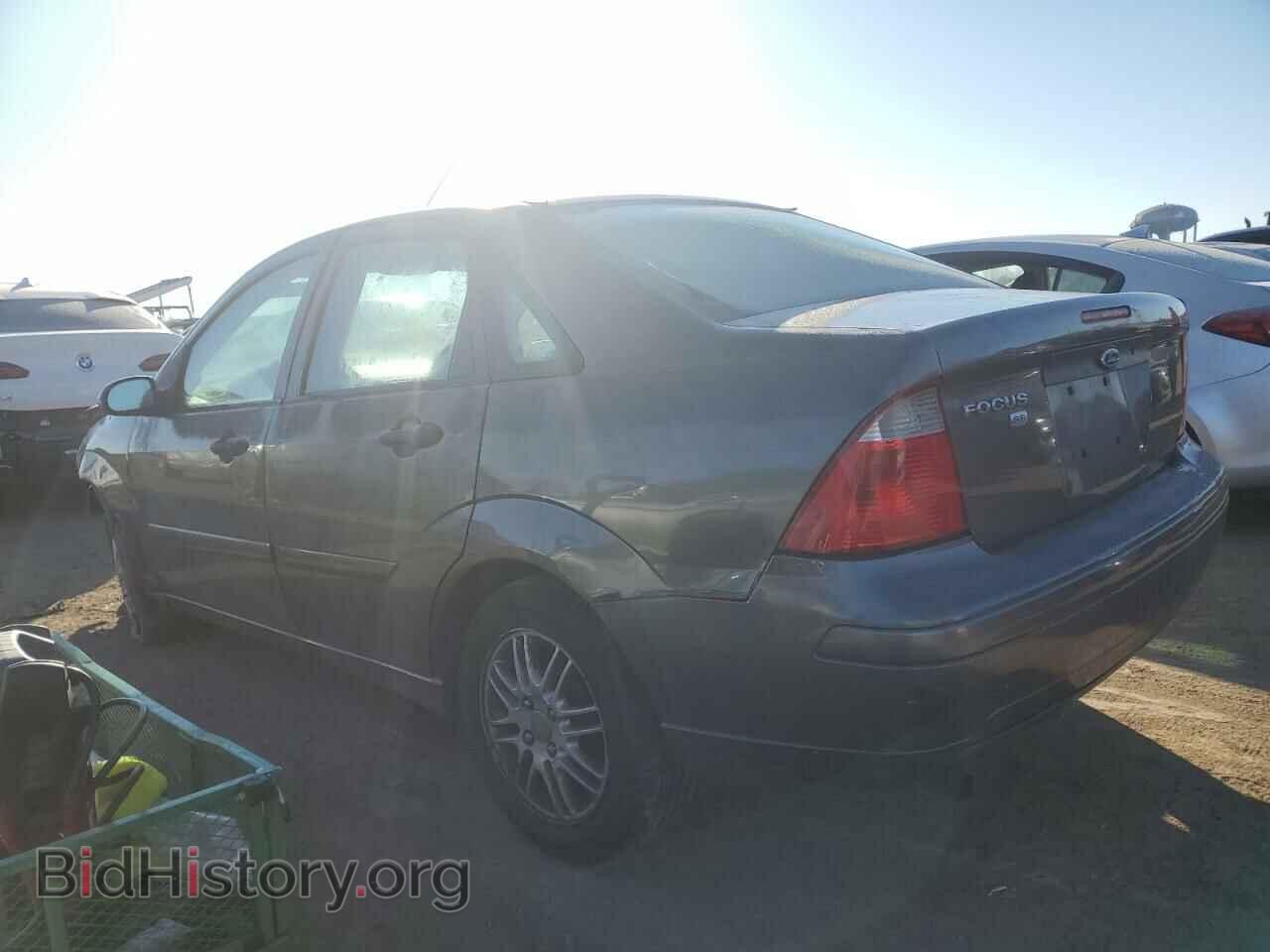 2007 FORD FOCUS - VIN: 1FAFP34N37W267207 - Photo 2