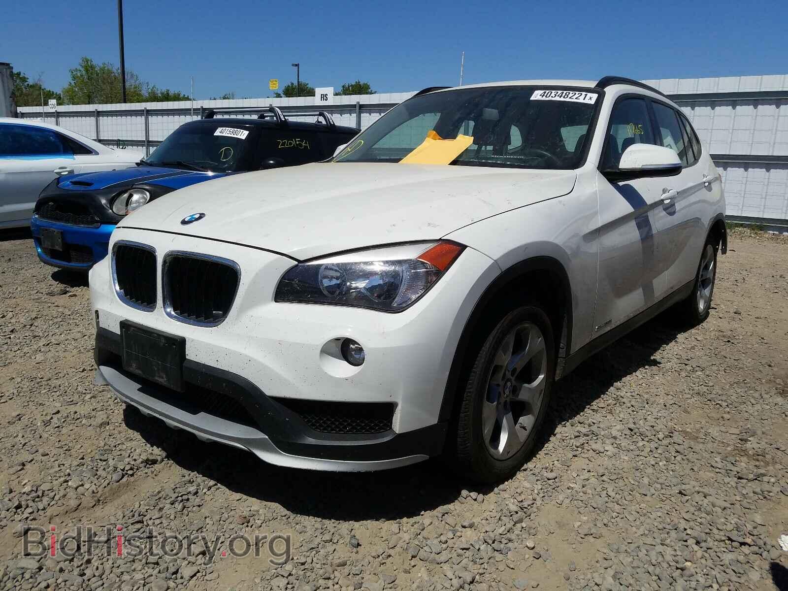 2015 BMW X1 - VIN: WBAVM1C58FV497749 - Фото 2