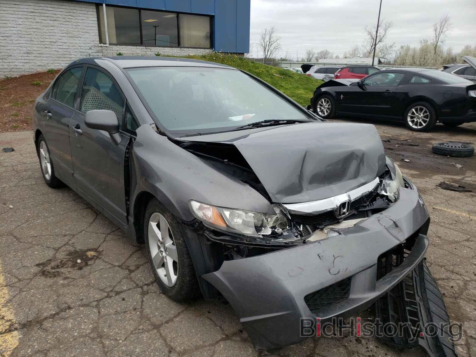 Photo 19XFA1F63BE012615 - HONDA CIVIC 2011