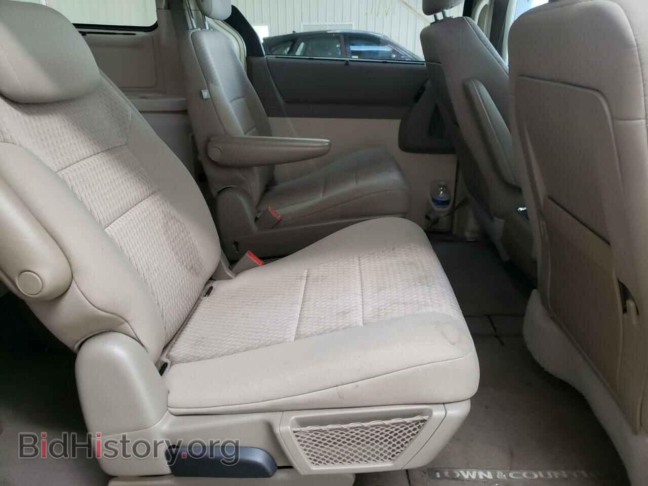 2008 CHRYSLER MINIVAN - VIN: 2A8HR54P78R635577 - Фото 6