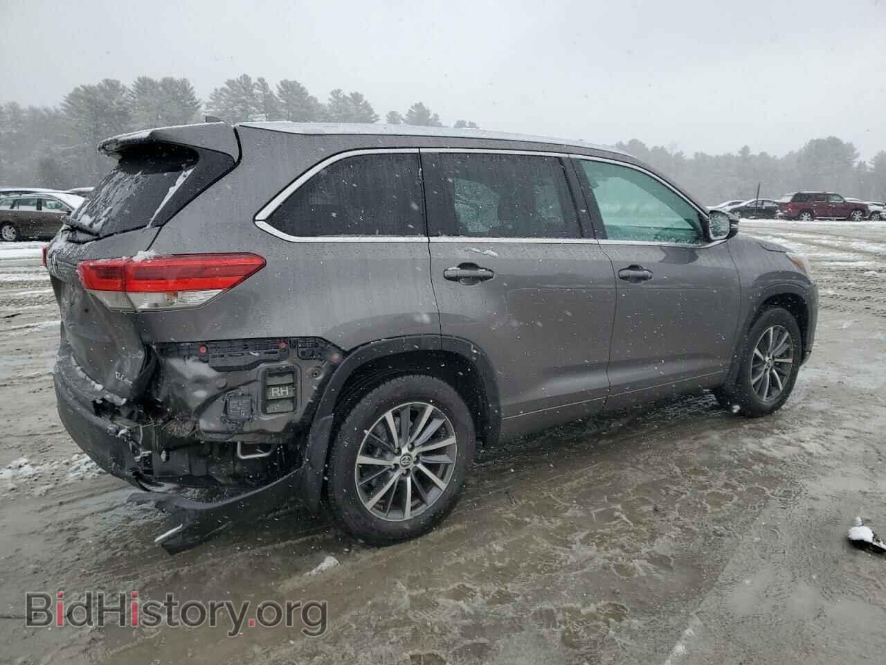 2017 TOYOTA HIGHLANDER - VIN: 5TDJZRFH6HS372012 - Фото 3