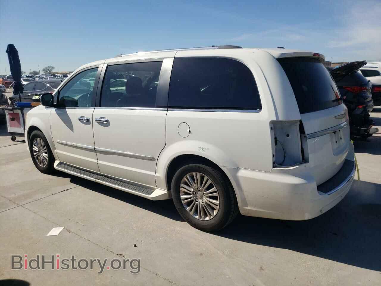 2011 CHRYSLER MINIVAN - VIN: 2A4RR6DG7BR784185 - Photo 2