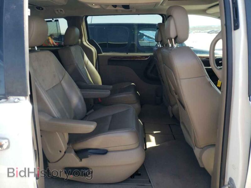 2011 Chrysler MINIVAN (VIN 2A4RR6DG7BR784185) — photo 10 of 12