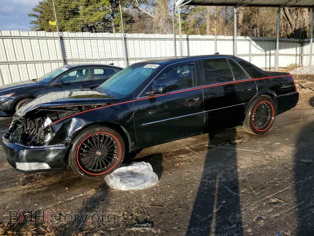 Photo 1G6KH5E61BU113420 - CADILLAC DTS 2011