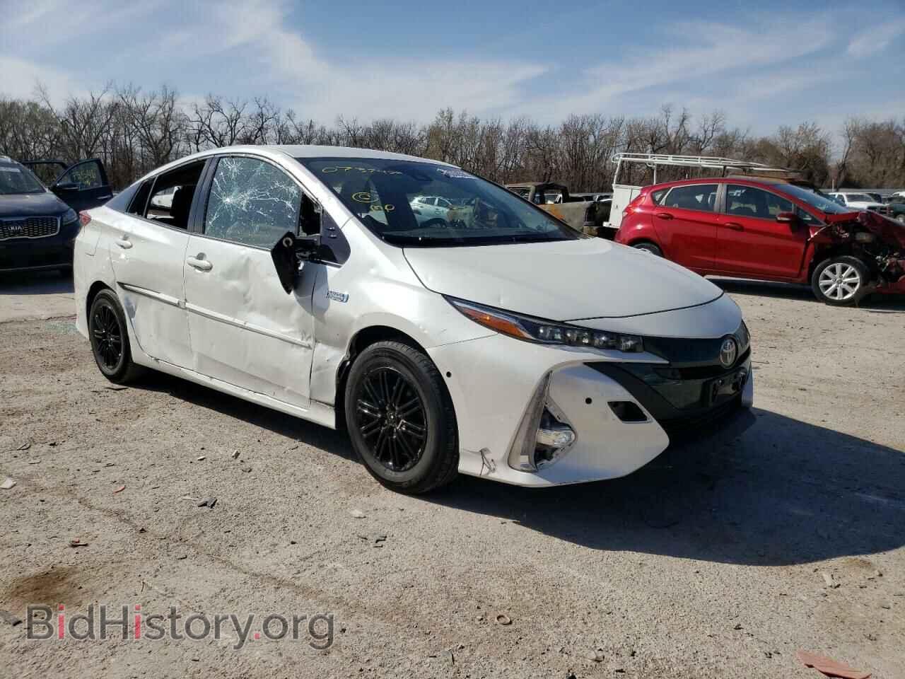 Photo JTDKARFPXH3037422 - TOYOTA PRIUS 2017