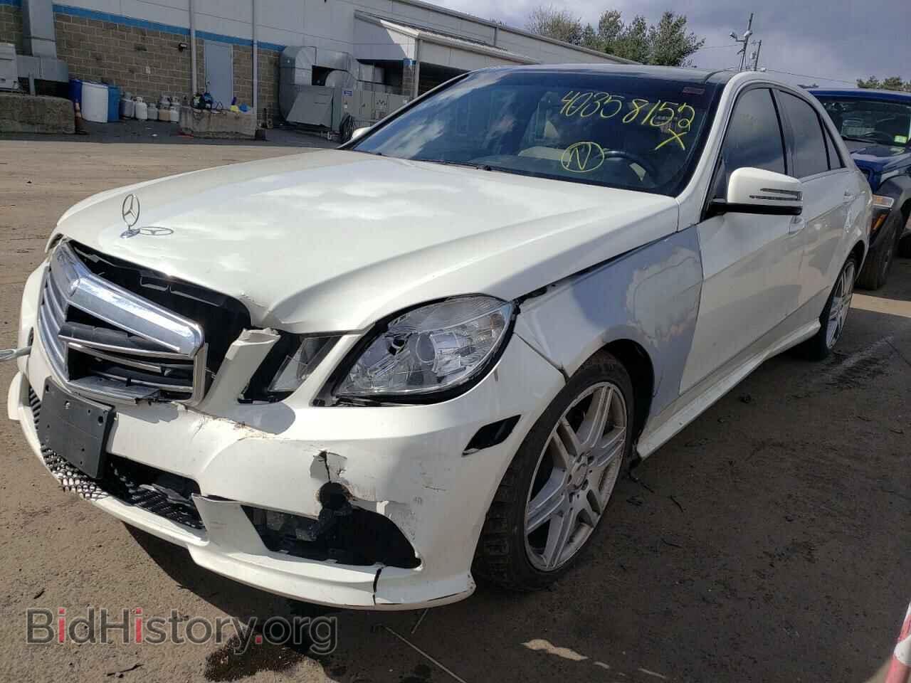 2011 MERCEDES-BENZ E-CLASS - VIN: WDDHF8HBXBA306700 - Фото 2