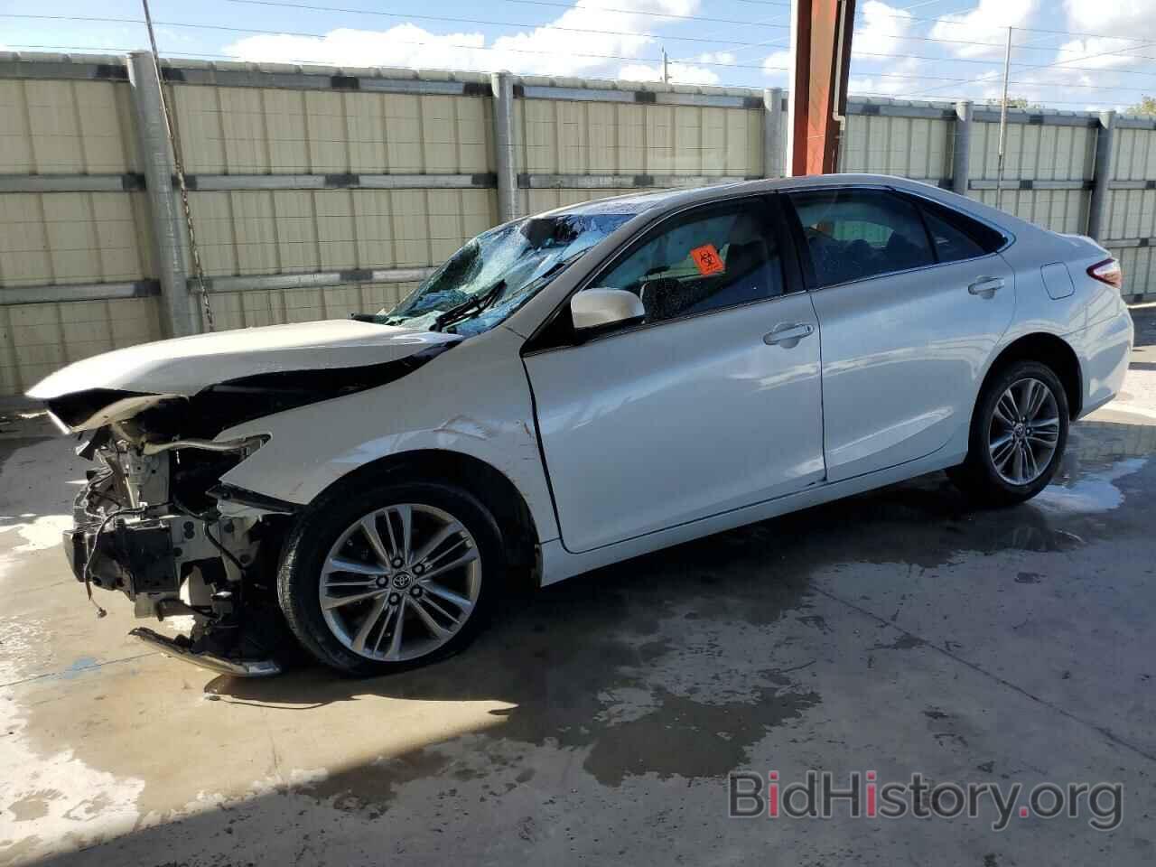 Photo 4T1BF1FK7FU053569 - TOYOTA CAMRY 2015