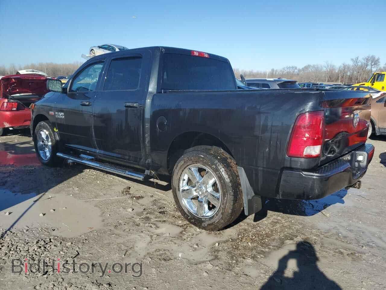 2018 RAM 1500 - VIN: 3C6RR7KT7JG228501 - Photo 2