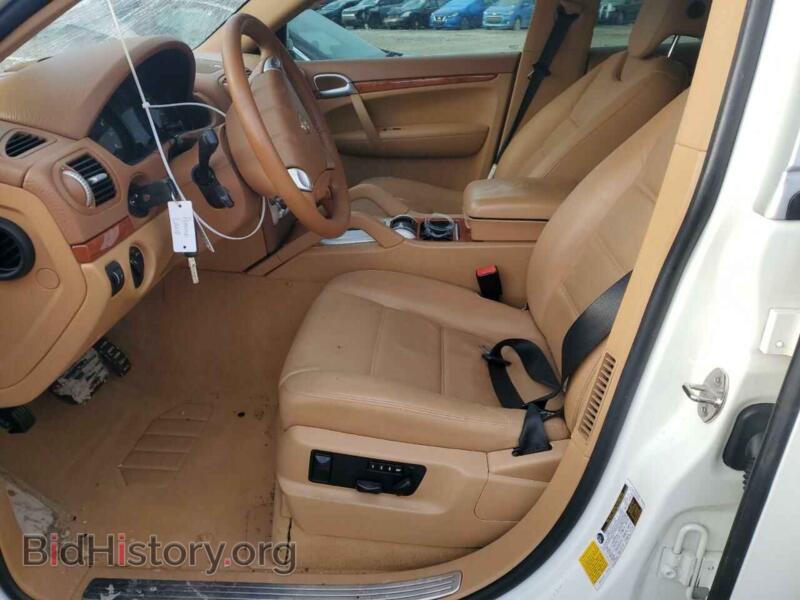 2010 Porsche CAYENNE (VIN WP1AA2AP6ALA07767) — фото 7 из 13