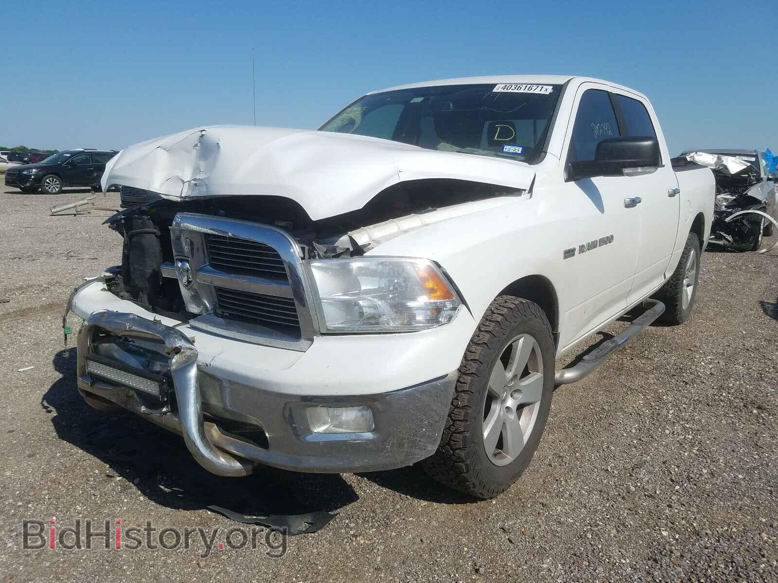 2011 DODGE RAM 1500 - VIN: 1D7RB1CT5BS611264 - Фото 2