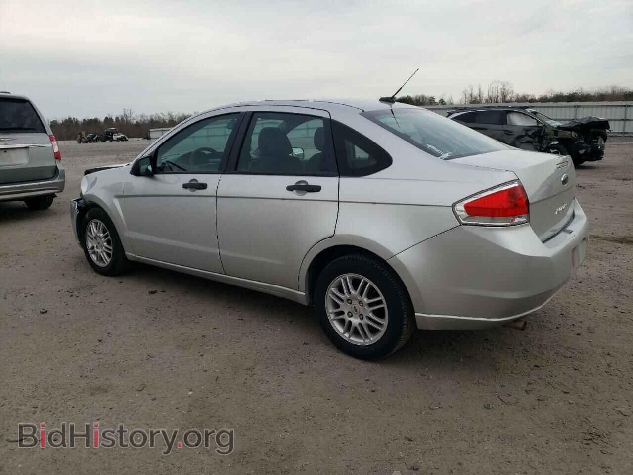 2011 FORD FOCUS - VIN: 1FAHP3FNXBW198322 - Фото 2
