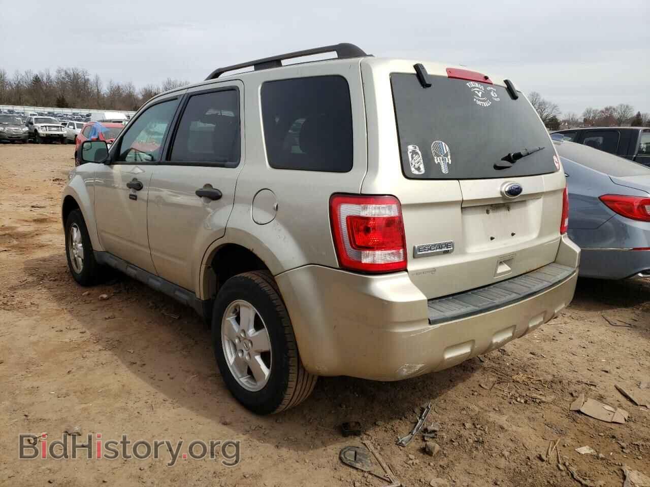 2011 FORD ESCAPE - VIN: 1FMCU9D78BKC05274 - Фото 3