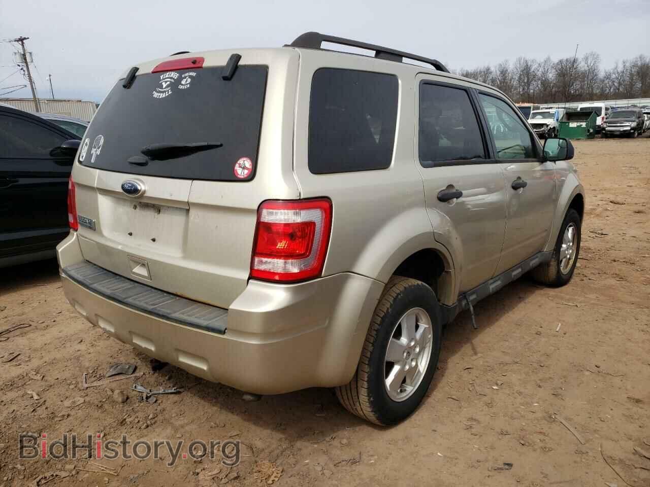 2011 FORD ESCAPE - VIN: 1FMCU9D78BKC05274 - Фото 4
