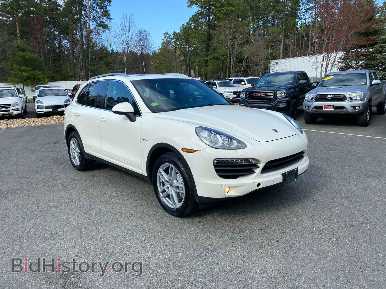 2011 PORSCHE CAYENNE - VIN: WP1AE2A28BLA91830 - Фото 2