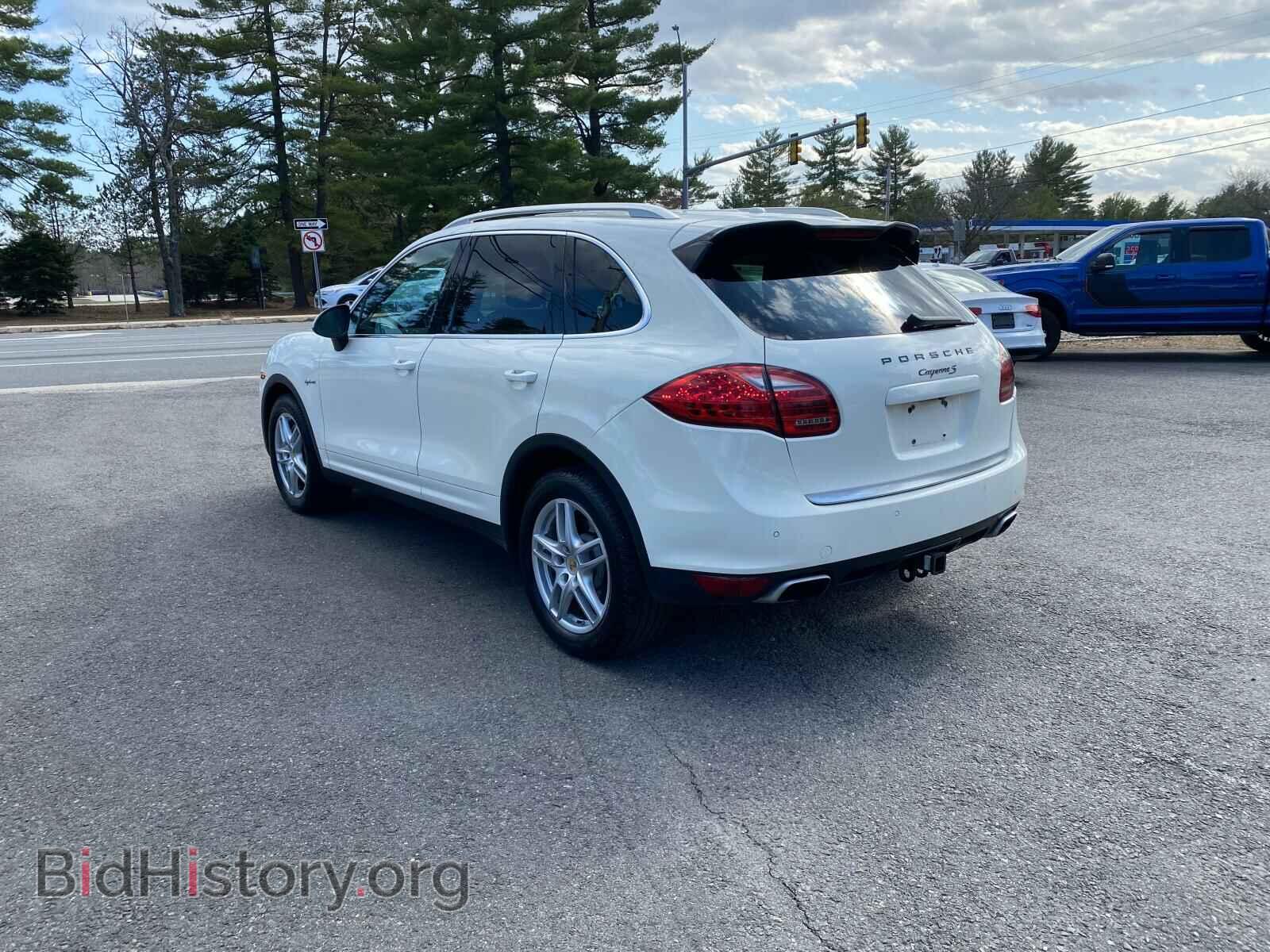 2011 PORSCHE CAYENNE - VIN: WP1AE2A28BLA91830 - Фото 4