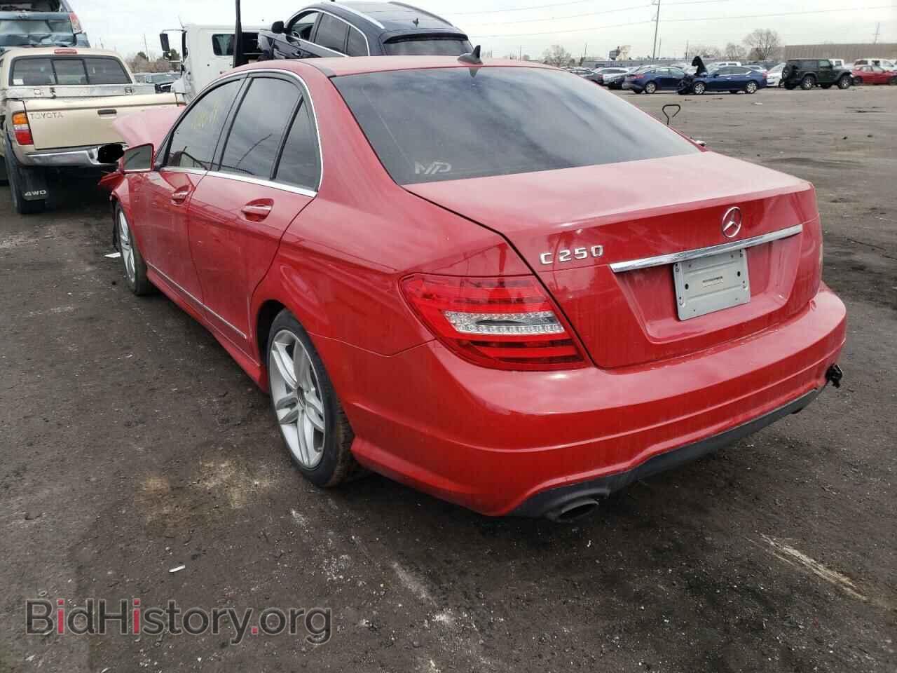 2013 MERCEDES-BENZ C-CLASS - VIN: WDDGF4HB9DA772383 - Фото 3