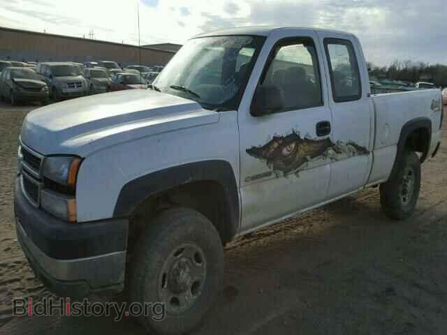 2005 CHEVROLET SILVERADO - VIN: 1GCHK29U85E169904 - Фото 2
