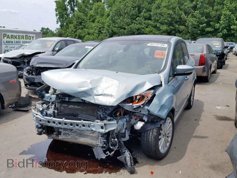 2014 Ford CMAX (VIN 1FADP5CU6EL517470) — фото 2 из 10
