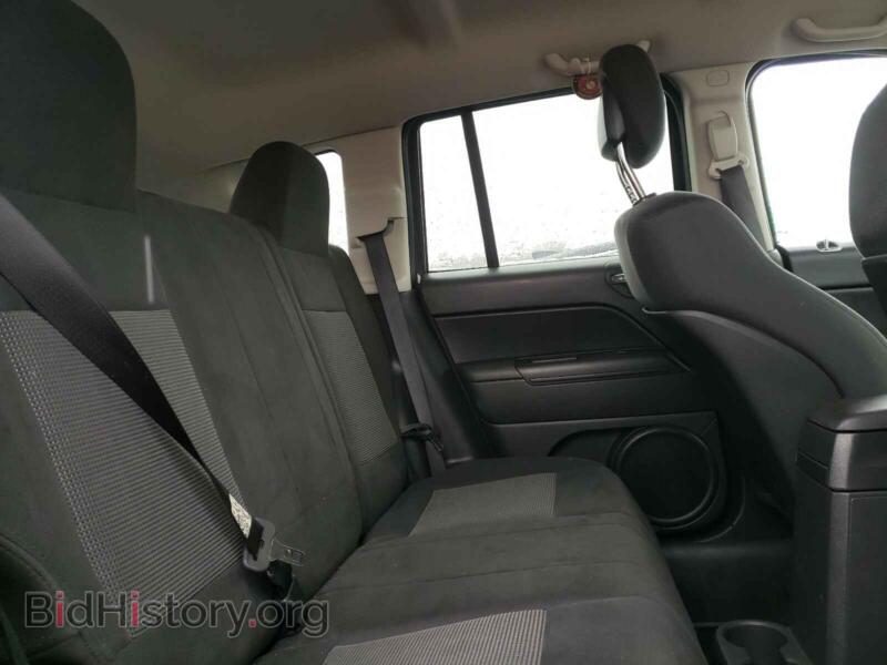 2012 Jeep COMPASS (VIN 1C4NJDEB5CD633093) — photo 6 of 10