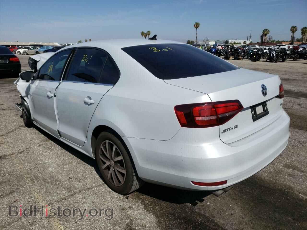 2017 VOLKSWAGEN JETTA - VIN: 3VWDB7AJ3HM404721 - Photo 3