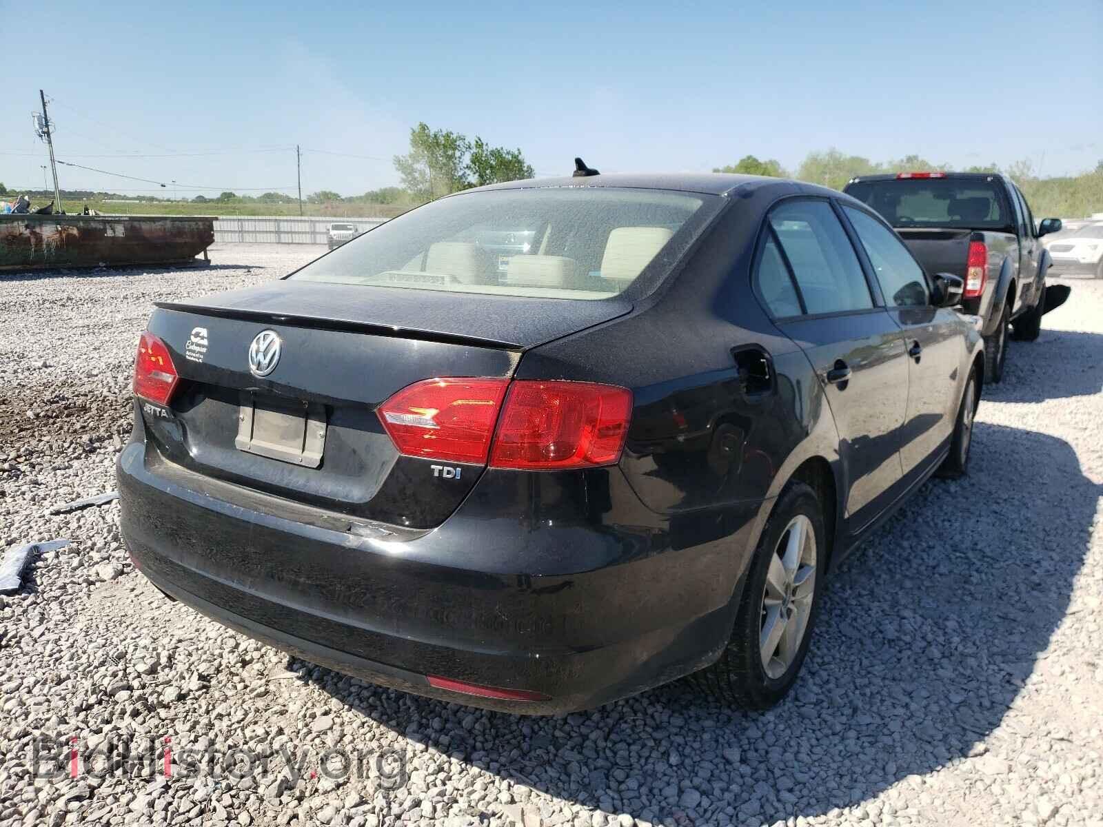 2012 VOLKSWAGEN JETTA - VIN: 3VWLL7AJ2CM424931 - Photo 4