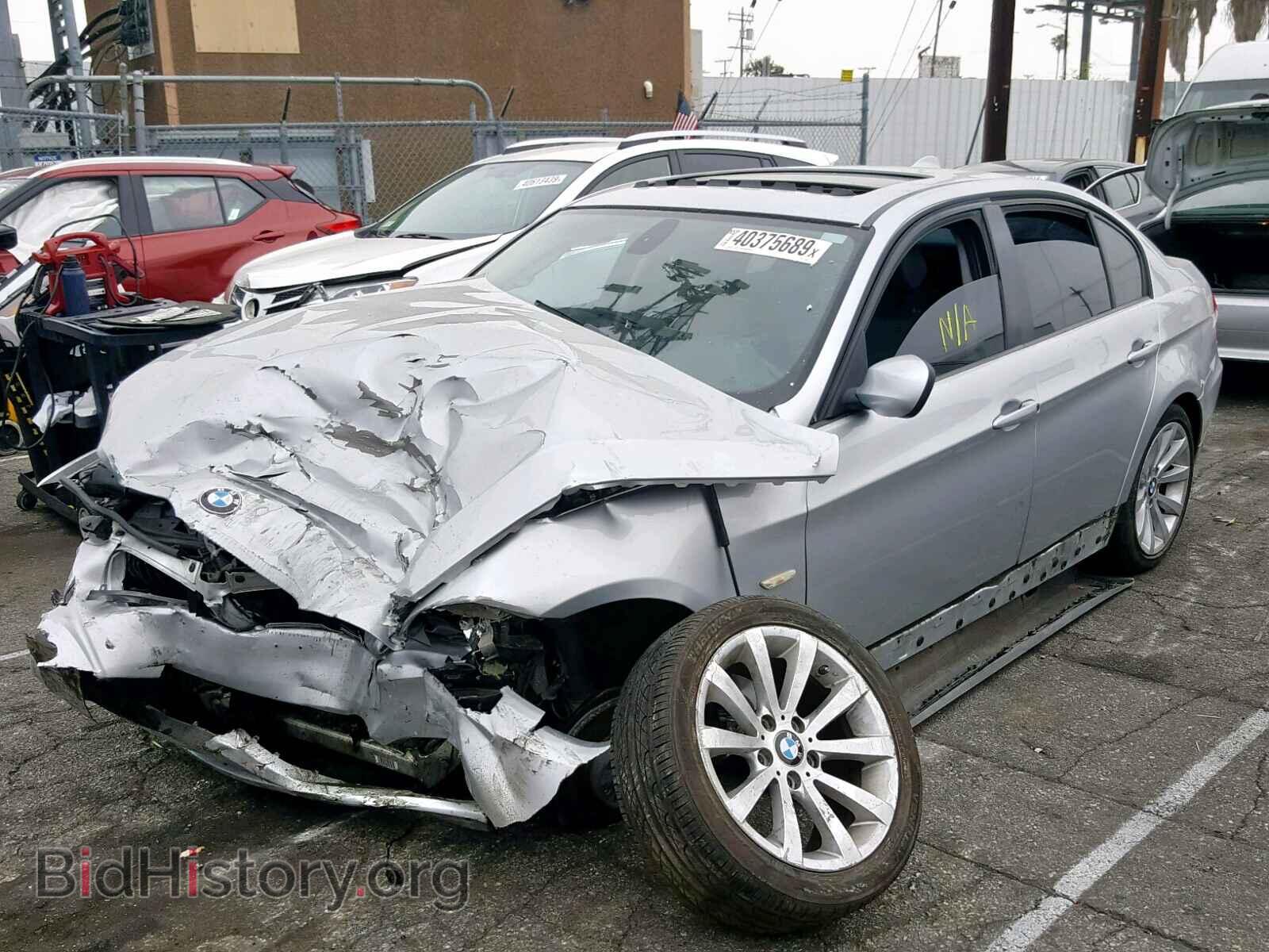 2011 BMW 328 I - VIN: WBAPH7C5XBE131303 - Фото 2