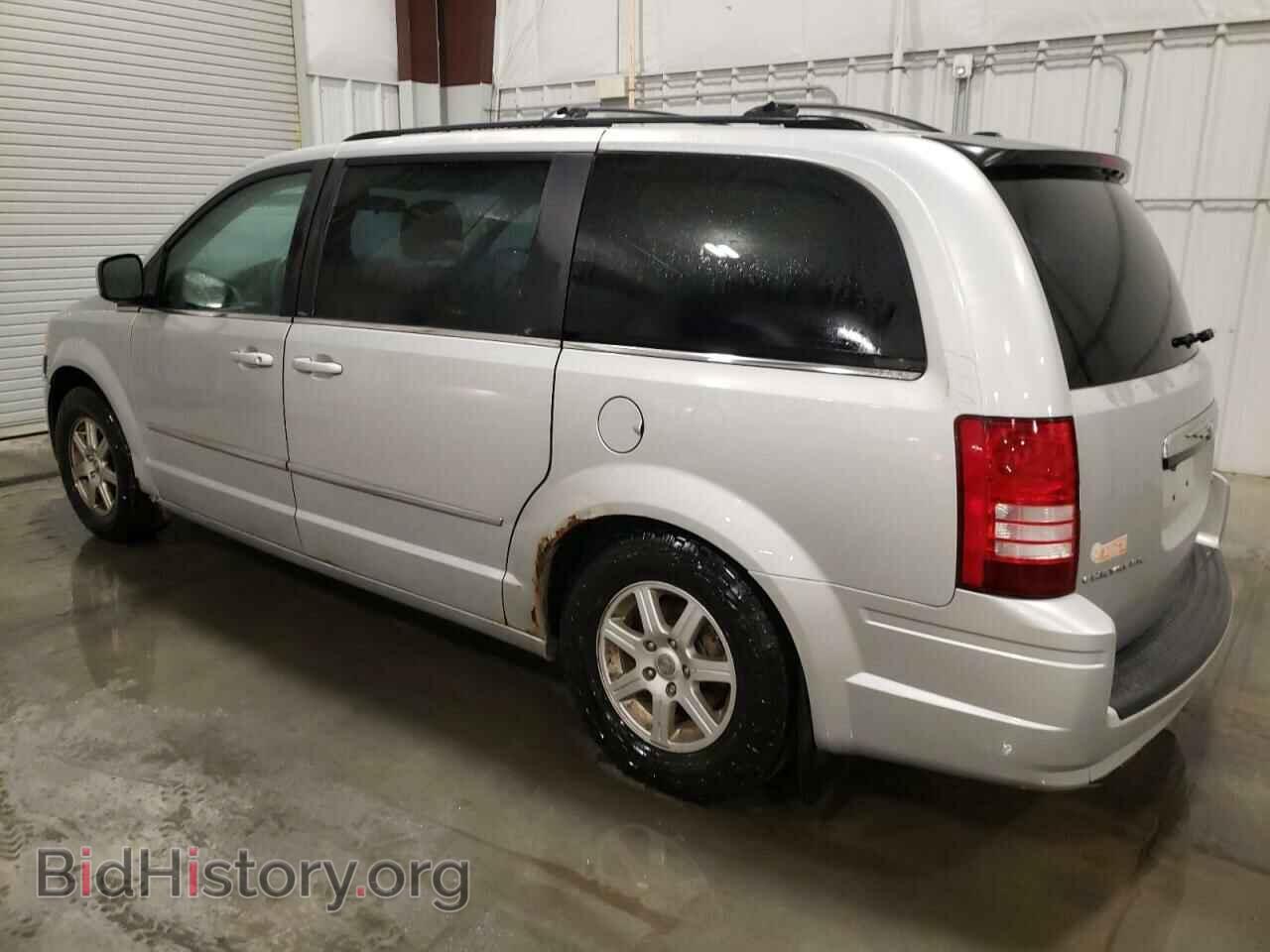 2010 CHRYSLER MINIVAN - VIN: 2A4RR5D1XAR466713 - Фото 2