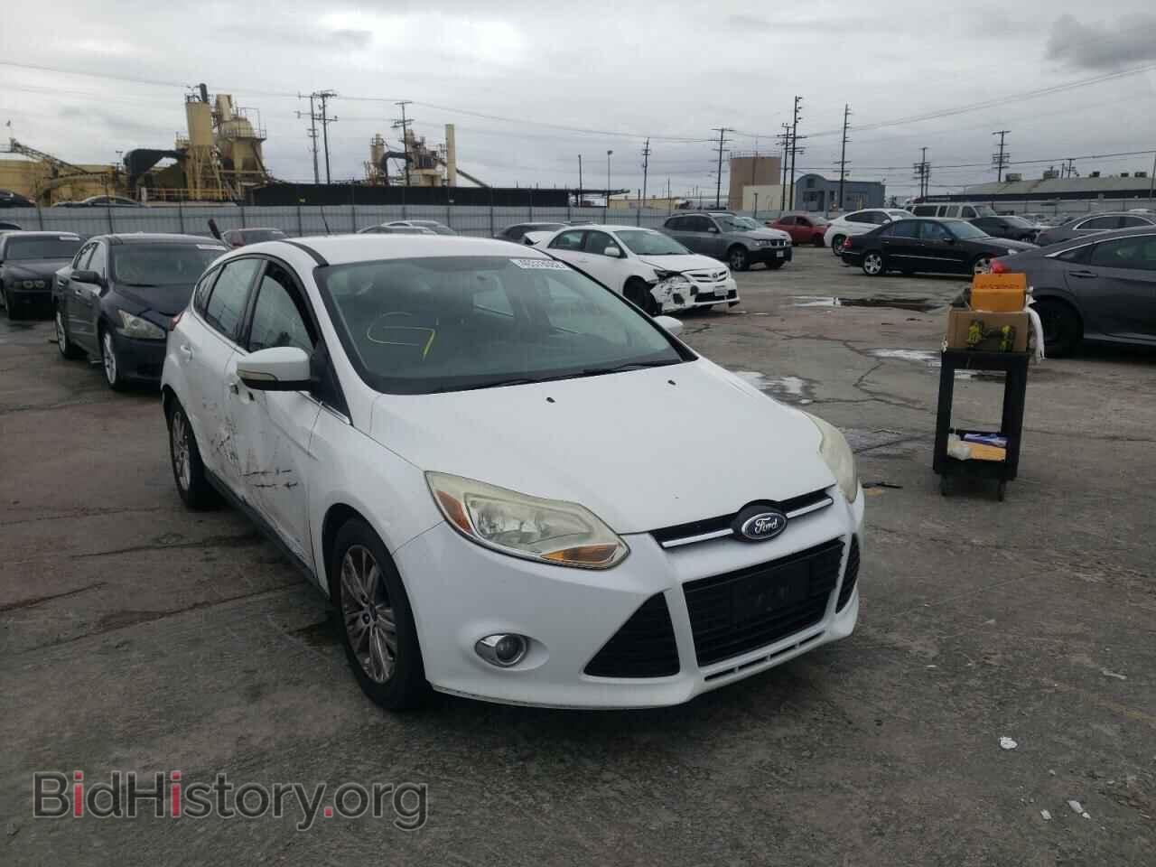 Фотография 1FAHP3M26CL304681 - FORD FOCUS 2012