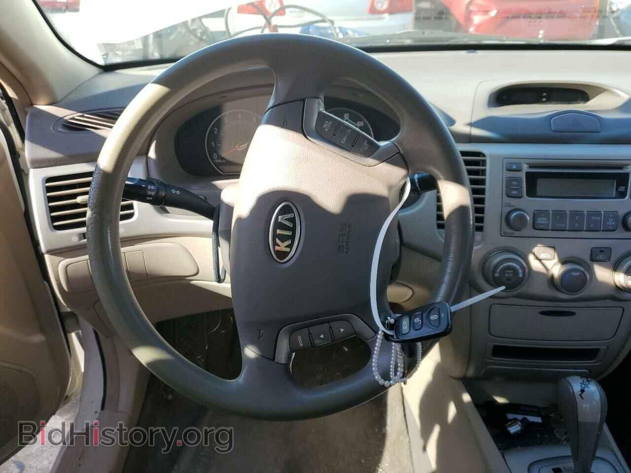 2008 KIA OPTIMA - VIN: KNAGE123885196455 - Фото 8