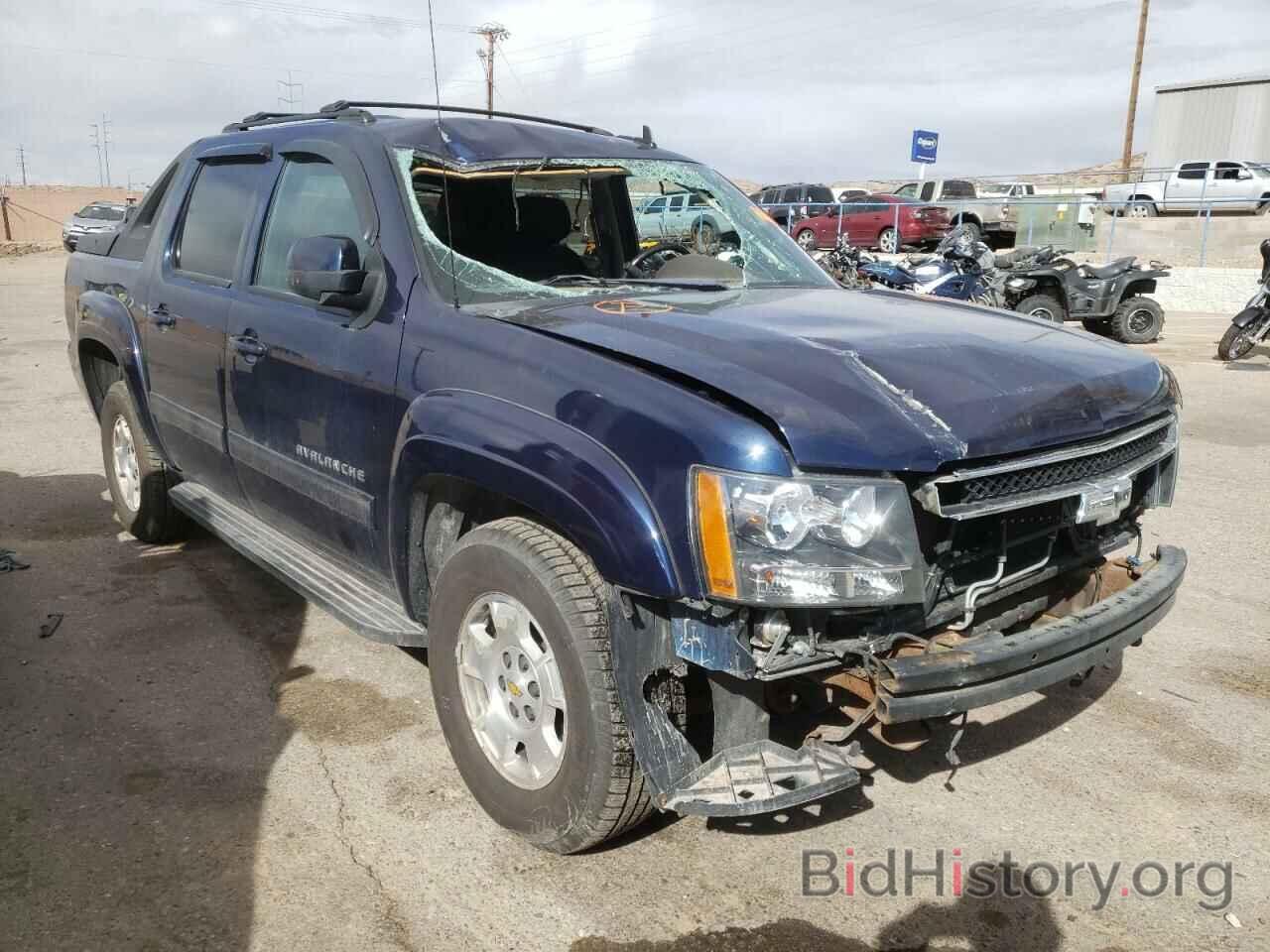 Photo 3GNVKEE03AG280460 - CHEVROLET AVALANCHE 2010