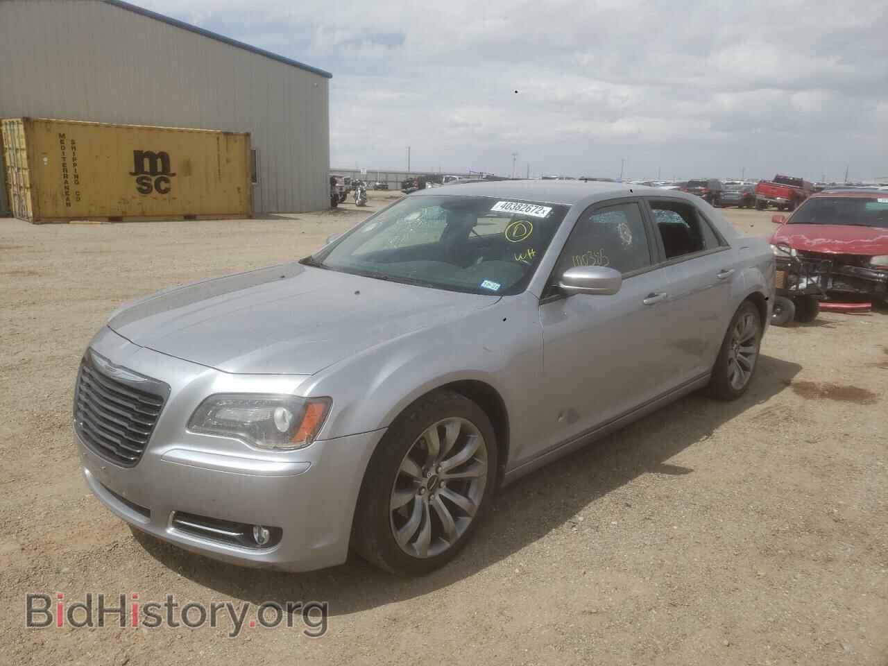 2014 CHRYSLER 300 - VIN: 2C3CCABG6EH341706 - Фото 2